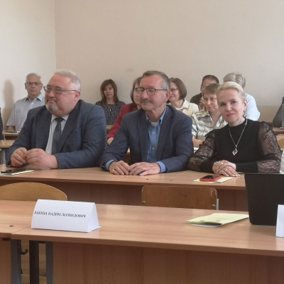Міжнародны навуковы круглы стол «Крыніцазнаўства і гістарыяграфія. Спецыяльныя гістарычныя дысцыпліны»