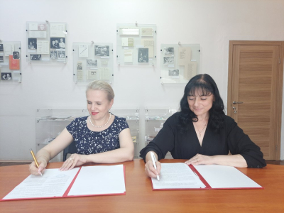 Падпісанне дамовы паміж БДАМЛМ і Нацыянальнай бібліятэкай Беларусі аб сумесным праекце