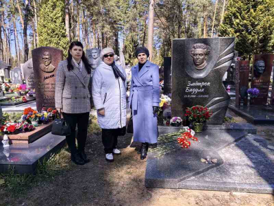 Работники БГАМЛИ почтили память белорусского классика Змитрока Бядули