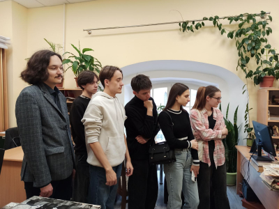 Семинар-практикум для студентов-архивистов исторического факультета БГУ по работе с фондами личного происхождения в БГАМЛИ