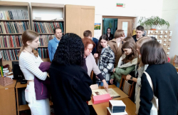 Навучэнцы Юрыдычнага каледжа БДУ ў Беларускім дзяржаўным архіве-музеі літаратуры і мастацтва